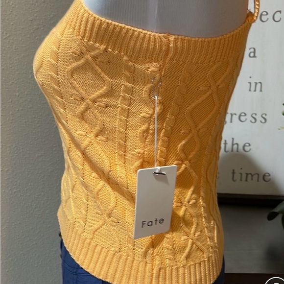Chic Orange Cable Knit Sweater / tank set - Picture 8 of 11